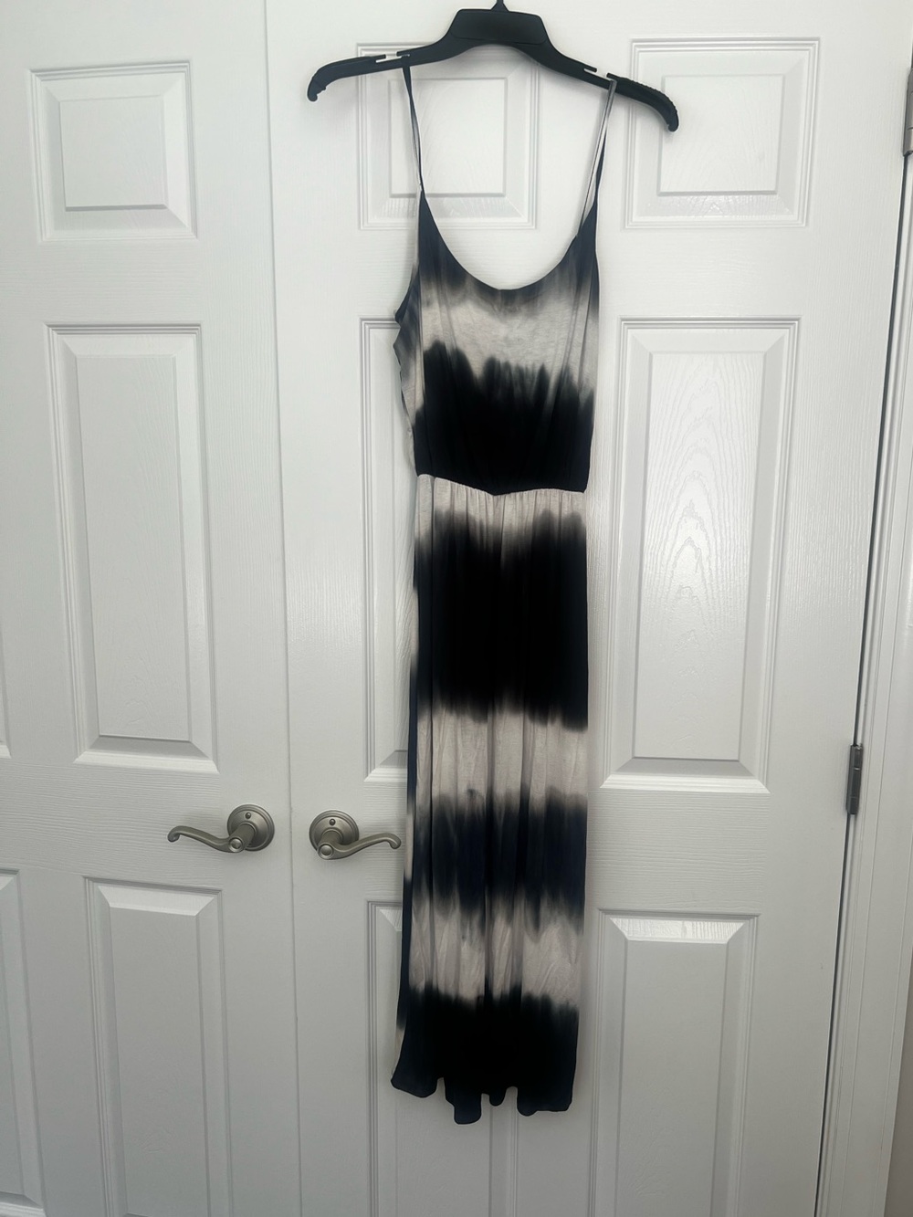Olivia Rae Navy Blue and Cream Tie-Dye Maxi Dress